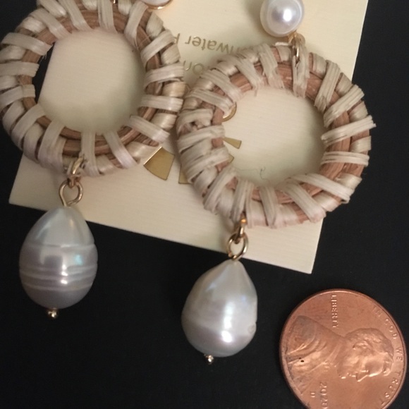 C C California straw and pearl drop pear earrings - Picture 10 of 12